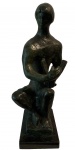 BRUNO GIORGI - Escultura em bronze patinada, medindo:68 cm