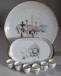 Conjunto de prato para servir, bandeja e 6 copinhos de porcelana alemã decorados com cena do cotidiano. 33 cm diâmetro o prato.
