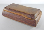 Caixa rústica em madeira PINHO DE RIGA feita a mão. Med. 30 x 18 x 12 cm.