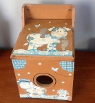 Linda caixa em madeira no formato de maquina de lavar roupa - Medidas: 15x18x21 cm