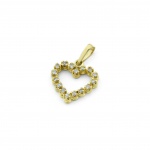 Pingente 'Coração' em Ouro Amarelo 18K (Inscrição 750) com Diamantes. Tamanho: Aprox. 1,7 x 1,2 Cm. Peso Total: Aprox. 0.9 Gr.