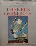 THE BIRDS OF AMERICA - The Original Water-Color Paintings by John James Audubon - Volume I - Livro de capa dura editado em 1966, com 431 gravuras de pássaros.