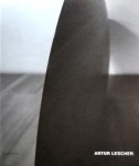 Artur Lescher. Uma síntese do percurso do artista, cuja obra atualiza princípios da tradição construtiva brasileira. Capa Dura,128 páginas, medidas 27 x 23 cm