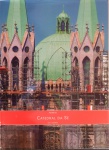 Catedral da Sé, arte e engenharia. Tendo como plano de fundo a reforma da antiga igreja paulistana, mais do que discorrer sobre as obras de restauro e de recuperação, o livro resgata a história de um dos maiores marcos da arquitetura e da engenharia do País e do maior símbolo de São Paulo, o grande templo religioso, cujo entorno foi palco de tantos momentos marcantes da história do Brasil. capa dura, com sobrecapa, ricamente ilustrada, medidas 33 x 24 cm.