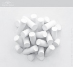 Sergio Camargo  -  Percurso Escultórico - Catálogo Expográfico da Exposição no MON 2012 - "Quarenta e seis obras, 26 delas tridimensionais, além de desenhos e estudos, compõem esta obra Percurso escultórico, de Sergio Camargo (1930-1990), com curadoria de Paulo Venancio Filho. 65 páginas