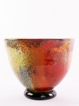 Belíssimo centro de mesa/cachepot em vidro de murano multicolorido. Med.: 24 x 28 cm.