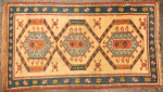 KILIM - Tapete turco feito à mão em lã sobre lã ricamente policromado. Med.: 2,35 x 1,30 cm.