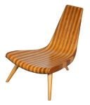 JOAQUIN TENREIRO - "Tripé", fabulosa cadeira, ícone do design de mobiliário brasileiro, confeccionada em 2 tipos de madeira, reproduzida livro livro do artista.