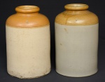Par de raros potes em cerâmica " Grés" alemãs do Séc. XIX na cor cinza e ocre, usados para transporte de óleo de baleia em embarcações. Med.: 40 x 25 cm.