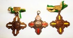 COLECIONISMO - CURIOSIDADES - Lote contendo 03 medalhas diversas. Medem 4 x 4 cm cada.