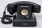 ERICSON - Antigo telefone de mesa na cor preta com dial. Obs: Não testado