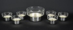 Lindo conjunto para sobremesa no estilo Art Deco, em vidro com base em metal espessurado a prata, sendo: 1 Bowl  grande e seis pequenos bowls para servir.
