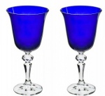 Lote com 2 (duas) elegantes taças para Vinho tinto em cristal da BOHEMIA feitas na Czech Republic. Medida 17 cm de altura e capacidade de 220ml.