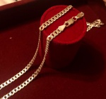Prata 925 - Belo cordão de prata de lei, teor e contraste 925. Modelo Grumet. Cordão med. 60cm aberto.