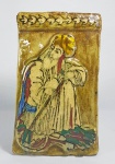 IMPÉRIO PERSA  - Antiga placa em cerâmica QAJAR IZNIK esmaltada e policromada com figura de profeta, possivelmente Maomé. Séc.XVIII / XIX.  Med. 23 x 14 cm.