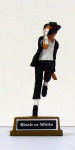 Boneco de chumbo modelado pintado Michael Jackson tema  Black and white - 5x12cm