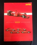 LIVRO - Ferrari - Campione del mondo Pilot 2001 - Campione del mondo Construttori. Ricamente Ilustrado em formato grande 24,5cm x 33cm.