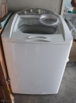 Máquina de lavar roupa Eletrolux 11 Quilos, problema na bomba,. No estado.