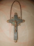 Crucifixo em metal.(desgastes)15x10 cm