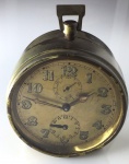 Relógio Despertador de Mesa Zenith Watch Co., movimento manual, indicação de segundos, caixa de metal com 75 mm de diâmetro, década de 60, em bom estado de funcionamento