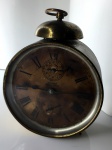 Relógio Despertador de Mesa Racket strike alarm, caixa de metal de 12 cm de diâmetro, década de 50, em bom estado de funcionamento