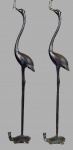 Lindo par de esculturas de petit bronze, representando garças. Med. 140 cm de altura. Marcas de uso. No estado. Nota : Este item não poderá ser enviado pelos correios.
