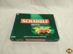 Jogo de tabuleiro Scrabble original completo.