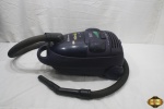 Aspirador de pó da Electrolux Mondo, modelo Z1172, 110v60Hz  1400w. Funcionando perfeitamente, falta acessórios.