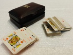 Jogo de baralho em miniatura.