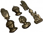 Lote contendo: 6 pingentes religiosos em prata, medindo: 6 cm alt.