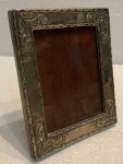 Lindo porta retrato em prata, medindo: 14 cm x 17 cm