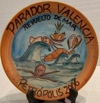 PRATO DA BOA LEMBRANÇA - Prato de coleção em cerâmica, medindo; 26 cm diâmetro.