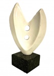 Bruno GIORGI (1905-1993) - escultura de mármore com base em granito, medindo: 22 cm alt. 