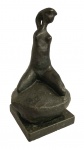 CARYBE (1911-1997) - escultura em bronze com base de granito, medindo: 25 cm alt. 