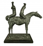 CARYBE (1911-1997) - escultura em bronze com base de granito, medindo: 39 cm alt. x 39 cm comp.