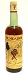 CONHAQUE ESPANHOL- BRANDY FUNDADOR (LACRADO) Beam Global Spirits Foi o 1º Brandy produzido na Espanha, em 1874. É o Brandy importado mais apreciado no Brasil. Produzido na Espanha, em Jerez de la Frontera, é envelhecido pelo exclusivo sistema de soleras. Produto: EspanhaTeor Alcoólico: 40% Vol.