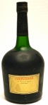 BEBIDA DE COLEÇÃO-Cognac Courvoisier Vs Cognac (conhaque)  Francês, garrafa lacrada e vintage. Cerca de 400 reais custo médio. Cognac Courvoisier VS Cognac (conhaque) ,Frances com um perfume delicioso e muito sutil, Courvoisier VS é muito apreciado pelos verdadeiros conhecedores de Cognac. Ideal para terminar a refeição, Courvoisier VS é um cognac harmonioso com um sabor delicado e suave, com muitas notas de fruta e aroma a madeira fresca.