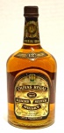 BEBIDA DE COLEÇÃO- Whisky Escocês Chivas Regal 12 anos  (Imperial Quart) - de coleção - da marca Chivas Regal, o Chivas 12 anos é um premium blended scotch whisky de sabor multifacetado. Resultado da combinação de diferentes tipos de maltes, grãos e blends únicos não disponíveis para venda, todos maturados por no mínimo 12 anos (LACRADO).As primeiras notas do aroma do Chivas 12 revelam maçãs e frutas do pomar, seguido de mel, baunilha e amêndoas e, por fim, uma suavidade cremosa que perdura no paladar. É um whisky ótimo para ser consumido puro, com gelo ou em variados tipos de drinks., graduação alcoólica de 40,0%.