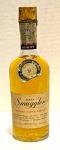 BEBIDA DE COLEÇÃO- Old Smuggler Finest Scotch Whisky, garrafa vintage  lacrada.Avaliada em cerca de 800 a 1000 reais. Anos 60. Raro.