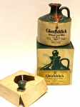 BEBIDA DE COLEÇÃO- Whisky Glenfiddich 8 Anos Pure Malt - Decanter De Porcelana, VINTAGE E LACRADO, NA CAIXA ORIGINAL. EXCELENTE ESTADO.RARISSIMO!