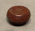 Pote closonet, oriental, medindo: 7,5 cm diâmetro.