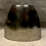 Vaso em inox, moderno, medindo: 18 cm alt. aprox.