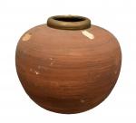 Vaso em barro cerâmica, medindo: 20 cm alt. aprox.