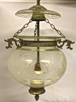 D.PEDRO II - Maravilhosa lanterna de fino cristal ricamente lapidado, tendo P.II sobre coroa Imperial, com estrutura em bronze,  medindo: 28 cm alt. e 22 cm diâmetro.