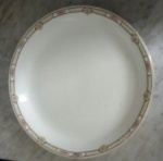 Antigo prato em porcelana inglesa -  Diâmetro: 30 cm