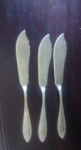 Tres facas para peixe  em metal