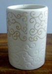 Lindo porta escova em porcelana com detalhes em dourado o fundo branco - Altura:  10 cm