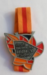 Medalha Colecionável Circuito das Estações Adidas, 2013 "Outono", metal; aprox. 8 x 7,5cm, acompanha fita, conforme fotos
