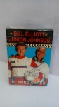 Baralhos NASCAR, Bill Elliott e Junior Johnson, Baralhos em Embalagem Original Lacrada; aprox. 9 x 6,5 x 1,5cm