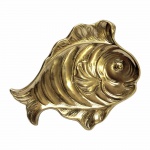 Saboneteira em bronze maciço e polido no formato de peixe. Rico em detalhes, belo trabalho de fundição. Dimensões:  16 cm x 13 cm.
